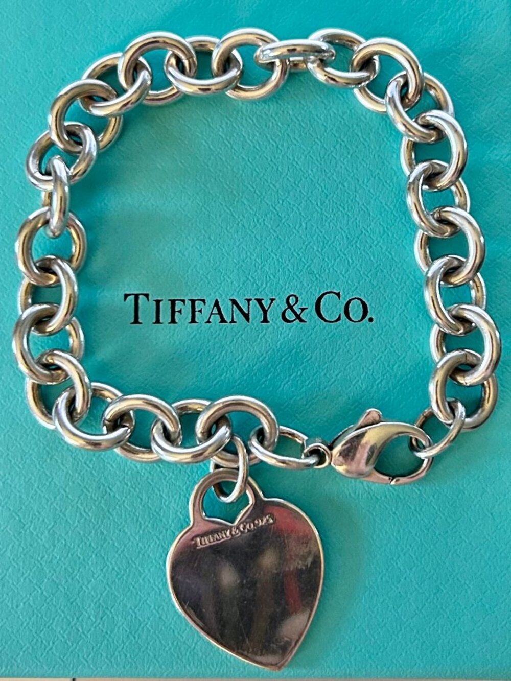 Tiffany & Co. Vintage 925 Sterling Silver Heart Charm Chain Link Bracelet 8’’